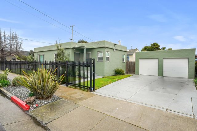 2178 - 2174 107Th Ave, Oakland, CA 94603