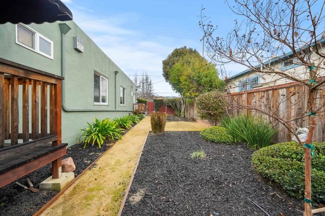 2178 - 2174 107Th Ave, Oakland, CA 94603