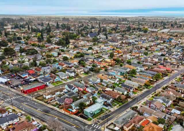 2178 - 2174 107Th Ave, Oakland, CA 94603