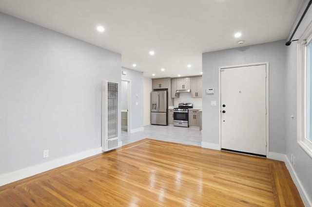 2178 - 2174 107Th Ave, Oakland, CA 94603