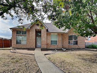 7513 Silverthorn Drive, Rowlett, TX 75089