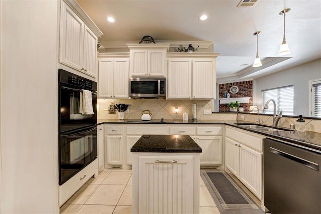 14261 Beaver Creek Road, Edmond, OK 73025