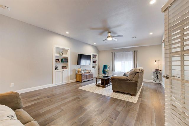 14261 Beaver Creek Road, Edmond, OK 73025