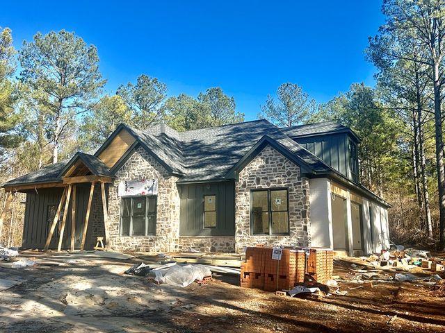 141 Voorhees Road, Hamilton, GA 31811