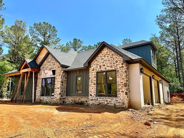 141 Voorhees Road, Hamilton, GA 31811