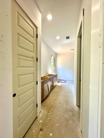 141 Voorhees Road, Hamilton, GA 31811
