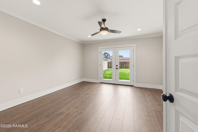 812 E F Street, Rayne, LA 70578