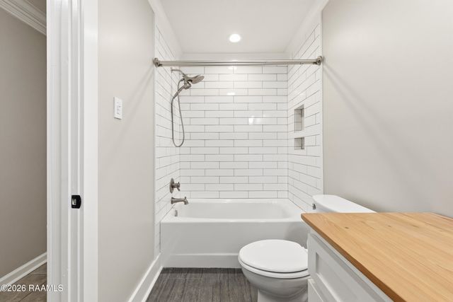 812 E F Street, Rayne, LA 70578