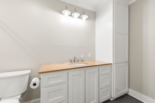 812 E F Street, Rayne, LA 70578