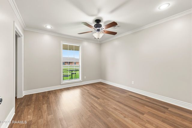 812 E F Street, Rayne, LA 70578