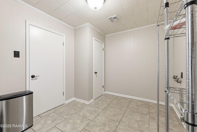 812 E F Street, Rayne, LA 70578