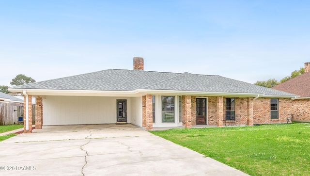 812 E F Street, Rayne, LA 70578