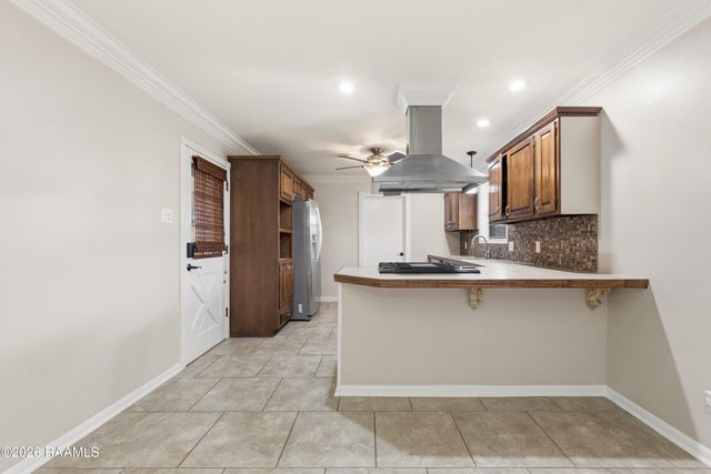 812 E F Street, Rayne, LA 70578