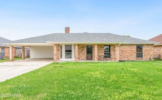 812 E F Street, Rayne, LA 70578