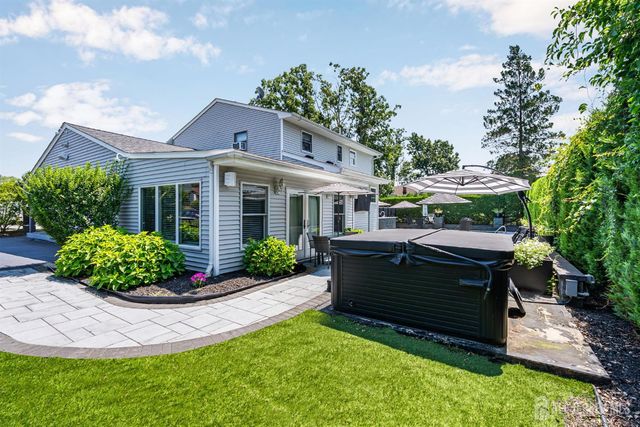 9 Zaleski Drive, Sayreville, NJ 08872
