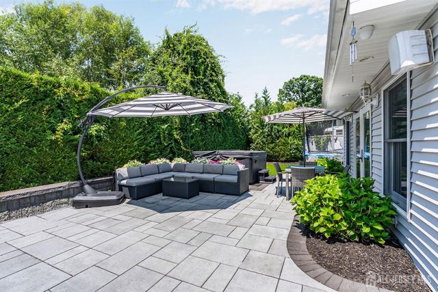 9 Zaleski Drive, Sayreville, NJ 08872