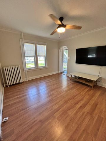 24 Arnold Avenue, West Babylon, NY 11704