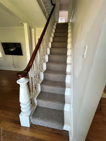 24 Arnold Avenue, West Babylon, NY 11704