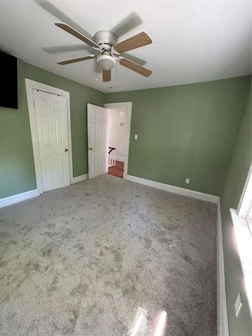 24 Arnold Avenue, West Babylon, NY 11704