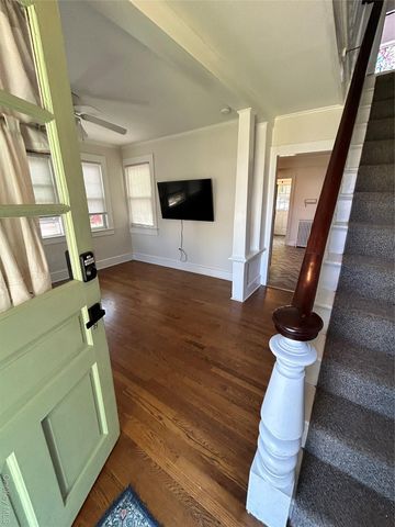 24 Arnold Avenue, West Babylon, NY 11704