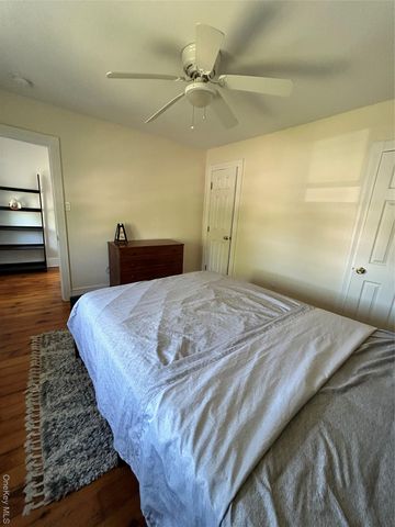 24 Arnold Avenue, West Babylon, NY 11704