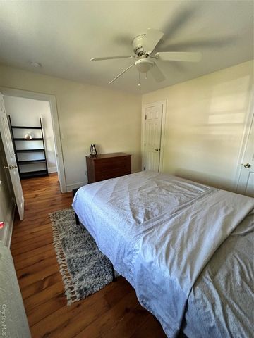 24 Arnold Avenue, West Babylon, NY 11704