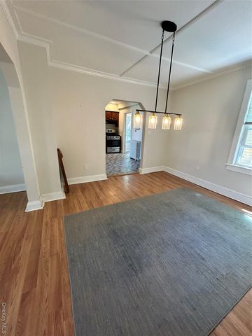 24 Arnold Avenue, West Babylon, NY 11704