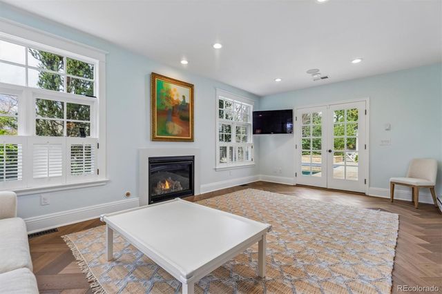 201 Summit Boulevard, Englewood, CO 80113