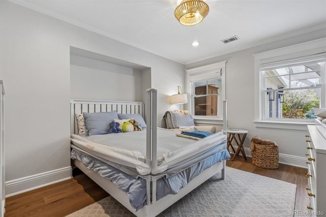 201 Summit Boulevard, Englewood, CO 80113