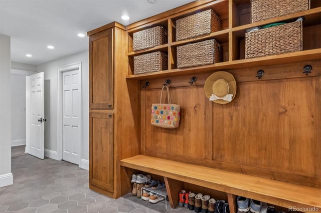 201 Summit Boulevard, Englewood, CO 80113