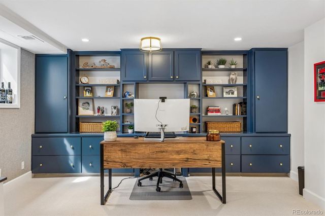 201 Summit Boulevard, Englewood, CO 80113