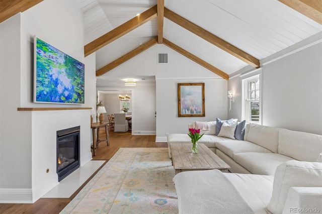 201 Summit Boulevard, Englewood, CO 80113