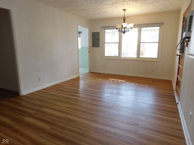 716 S State Street, Greenfield, IN 46140