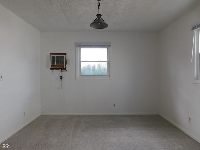 716 S State Street, Greenfield, IN 46140