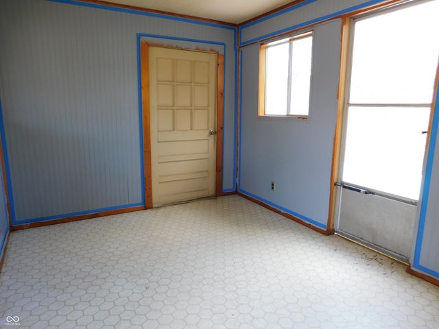 716 S State Street, Greenfield, IN 46140