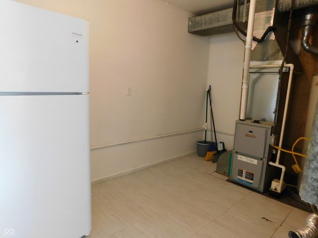 716 S State Street, Greenfield, IN 46140