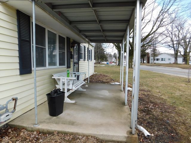 716 S State Street, Greenfield, IN 46140