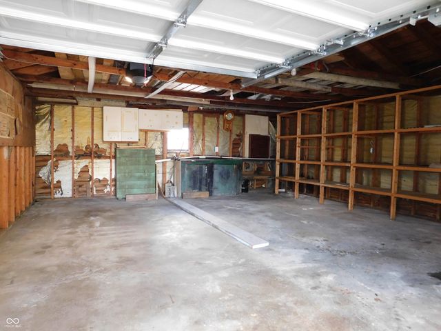 716 S State Street, Greenfield, IN 46140