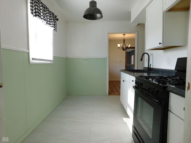 716 S State Street, Greenfield, IN 46140