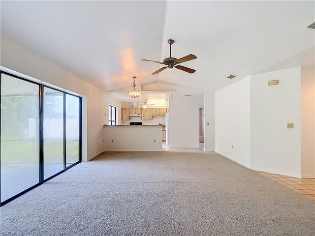 8428 Buena Vista RD, Fort Myers, FL 33967