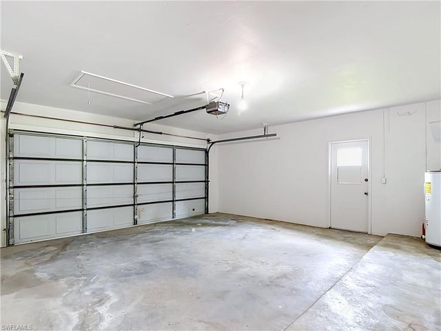 8428 Buena Vista RD, Fort Myers, FL 33967