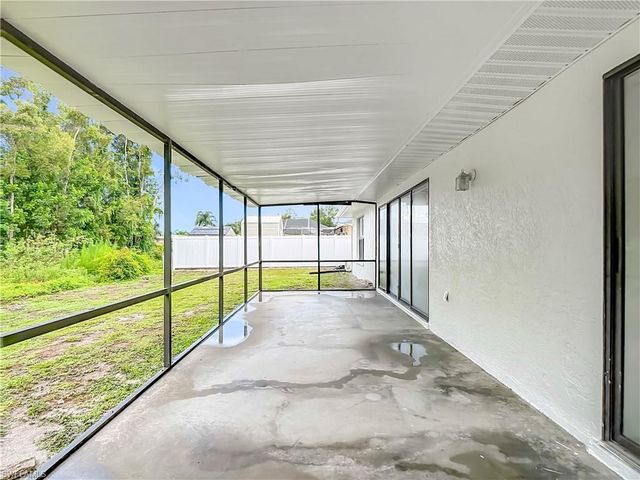8428 Buena Vista RD, Fort Myers, FL 33967