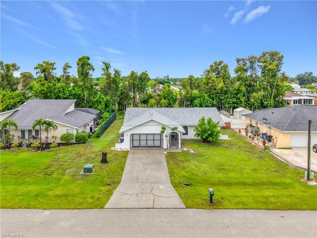 8428 Buena Vista RD, Fort Myers, FL 33967