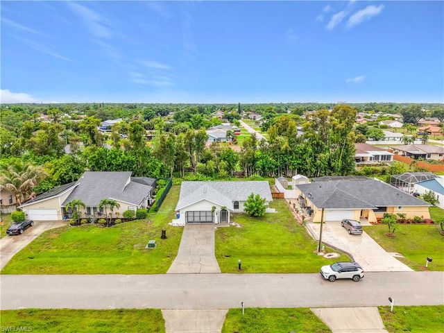 8428 Buena Vista RD, Fort Myers, FL 33967