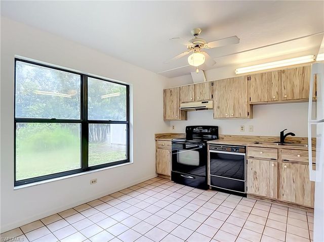 8428 Buena Vista RD, Fort Myers, FL 33967