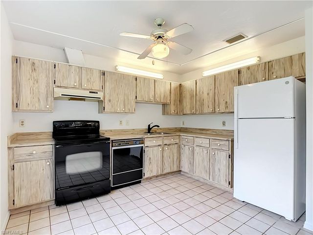 8428 Buena Vista RD, Fort Myers, FL 33967