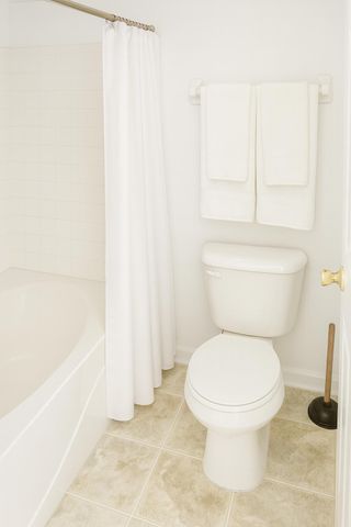 160 Langshire Court, 14-15, Florence, KY 41042