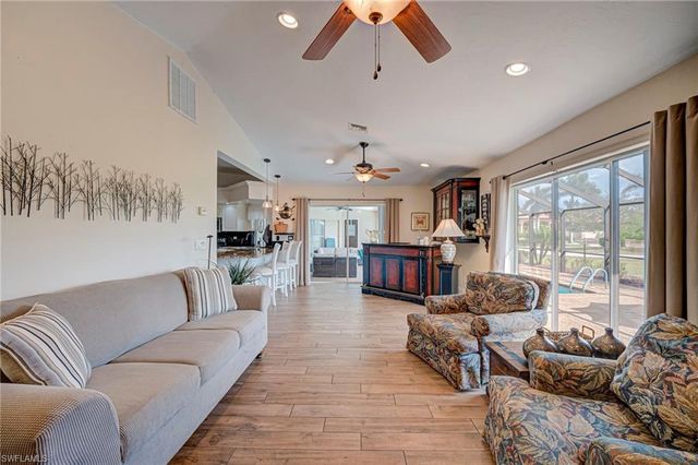 11845 Lady Anne CIR, Cape Coral, FL 33991