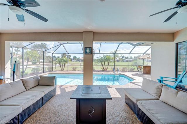 11845 Lady Anne CIR, Cape Coral, FL 33991