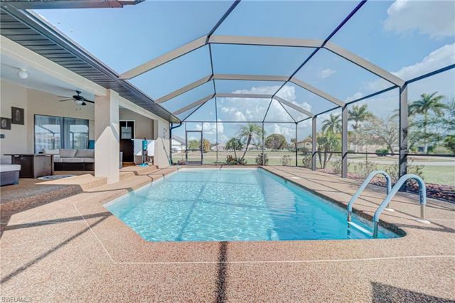 11845 Lady Anne CIR, Cape Coral, FL 33991